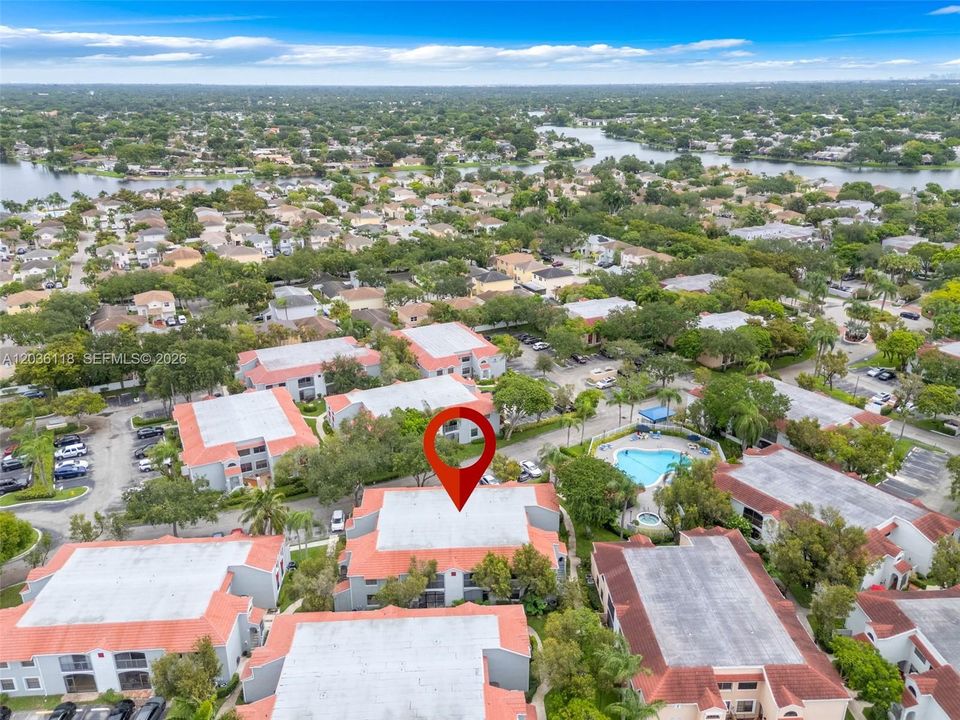 En Venta: $320,000 (2 camas, 2 baños, 1000 Pies cuadrados)