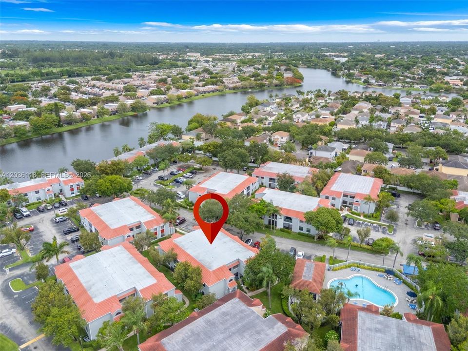 En Venta: $320,000 (2 camas, 2 baños, 1000 Pies cuadrados)