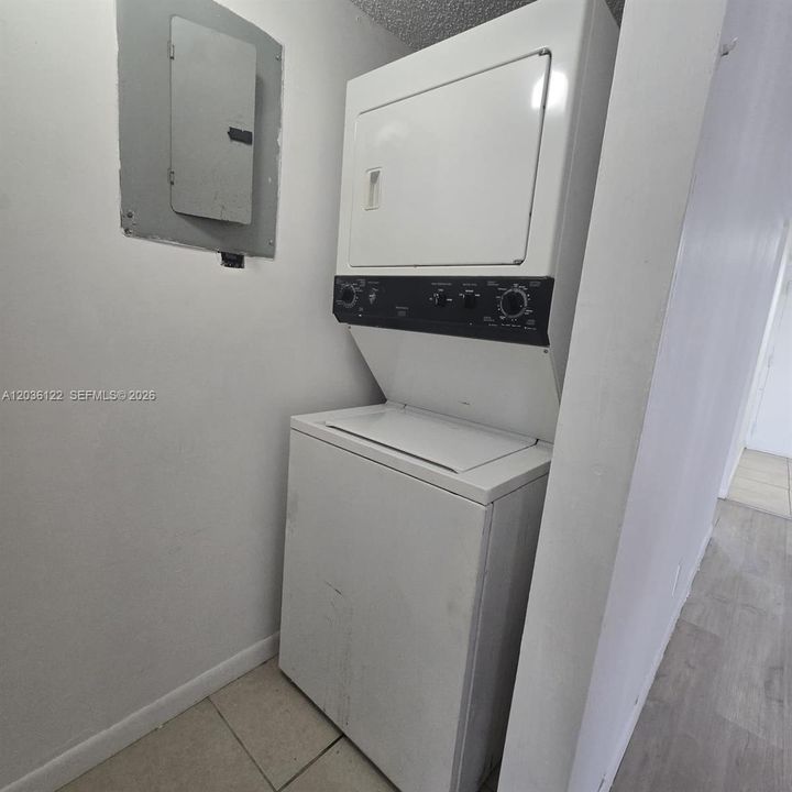 En Venta: $210,000 (2 camas, 2 baños, 820 Pies cuadrados)
