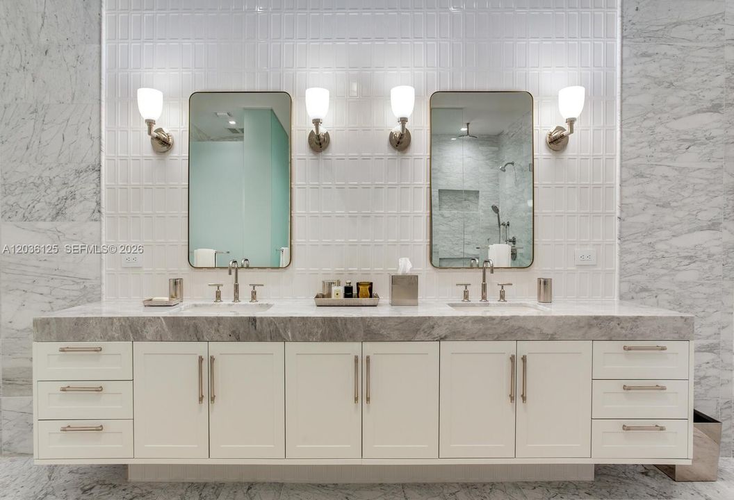 For Sale: $3,750,000 (4 beds, 4 baths, 3370 Square Feet)