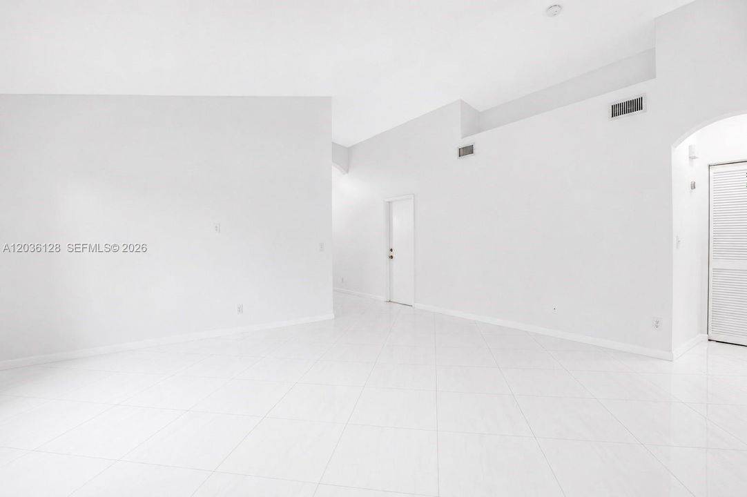 For Rent: $3,400 (3 beds, 2 baths, 1360 Square Feet)