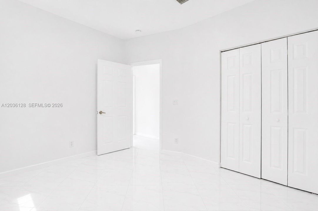 For Rent: $3,400 (3 beds, 2 baths, 1360 Square Feet)