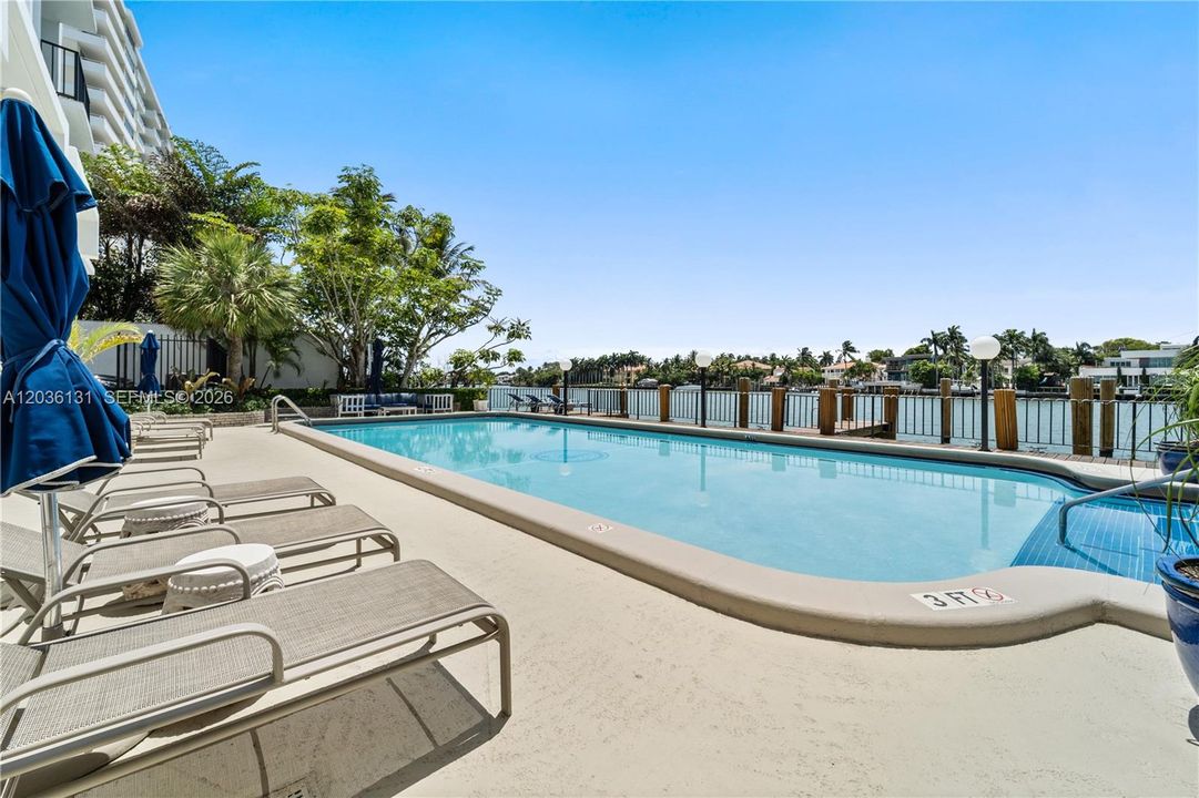 For Rent: $6,750 (3 beds, 2 baths, 1830 Square Feet)