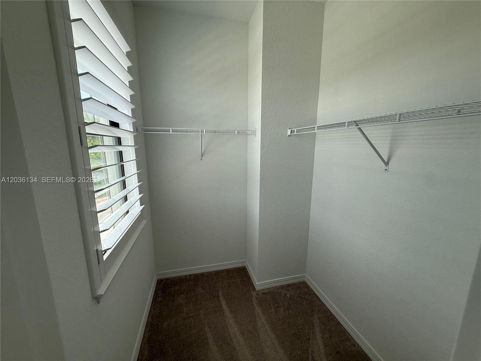 En Renta: $5,500 (4 camas, 2 baños, 2646 Pies cuadrados)