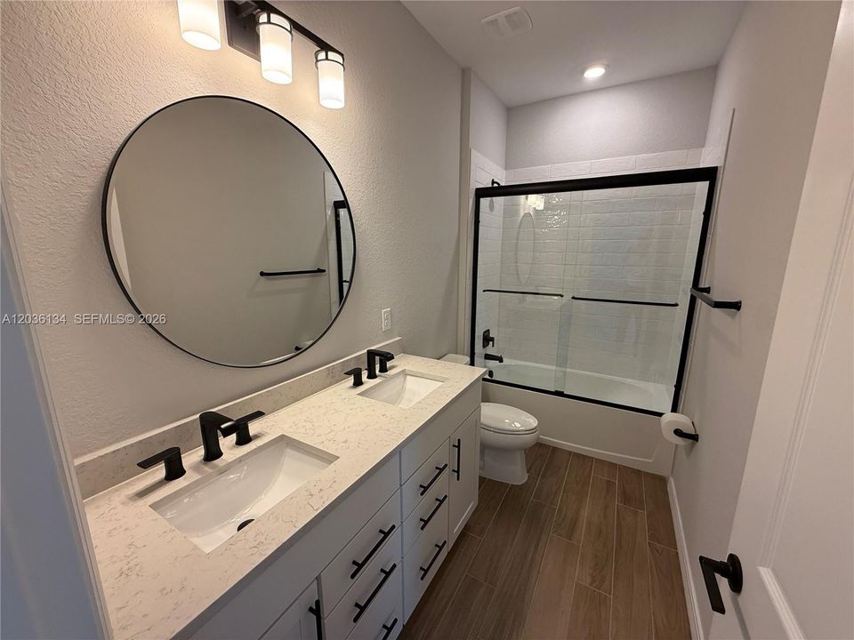 En Renta: $5,500 (4 camas, 2 baños, 2646 Pies cuadrados)