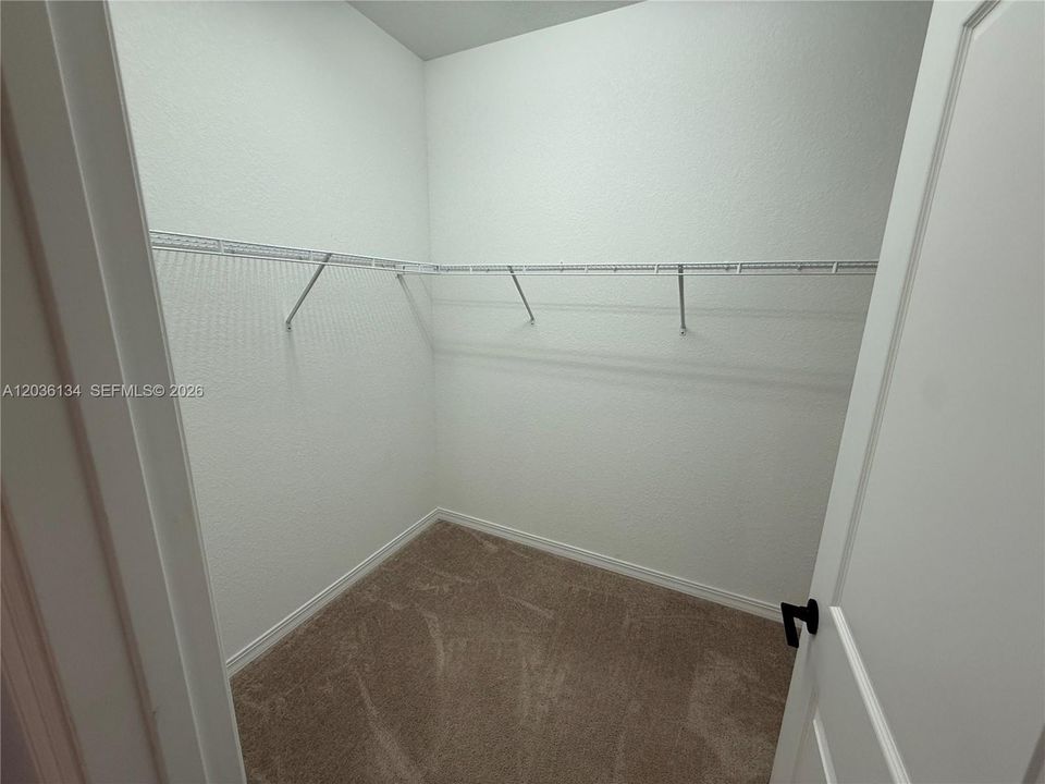 En Renta: $5,500 (4 camas, 2 baños, 2646 Pies cuadrados)