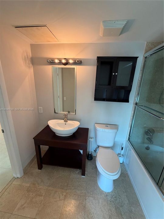 En Renta: $2,699 (1 camas, 1 baños, 768 Pies cuadrados)