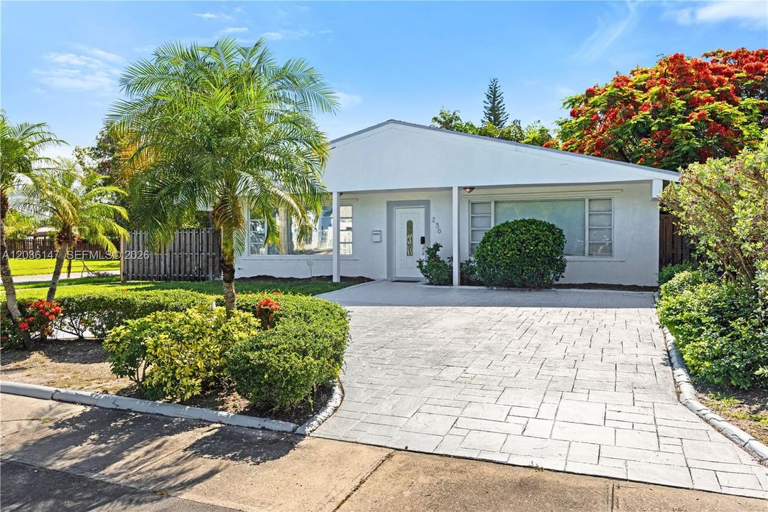 For Sale: $784,000 (4 beds, 4 baths, 2150 Square Feet)