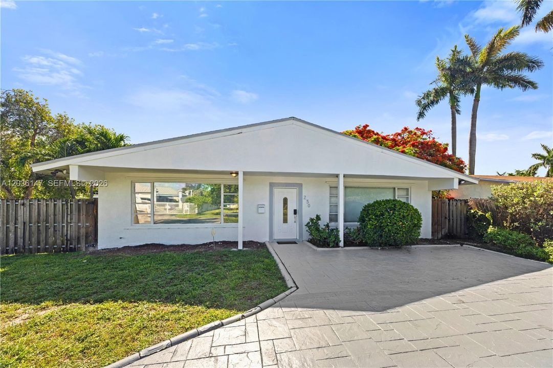 For Sale: $784,000 (4 beds, 4 baths, 2150 Square Feet)