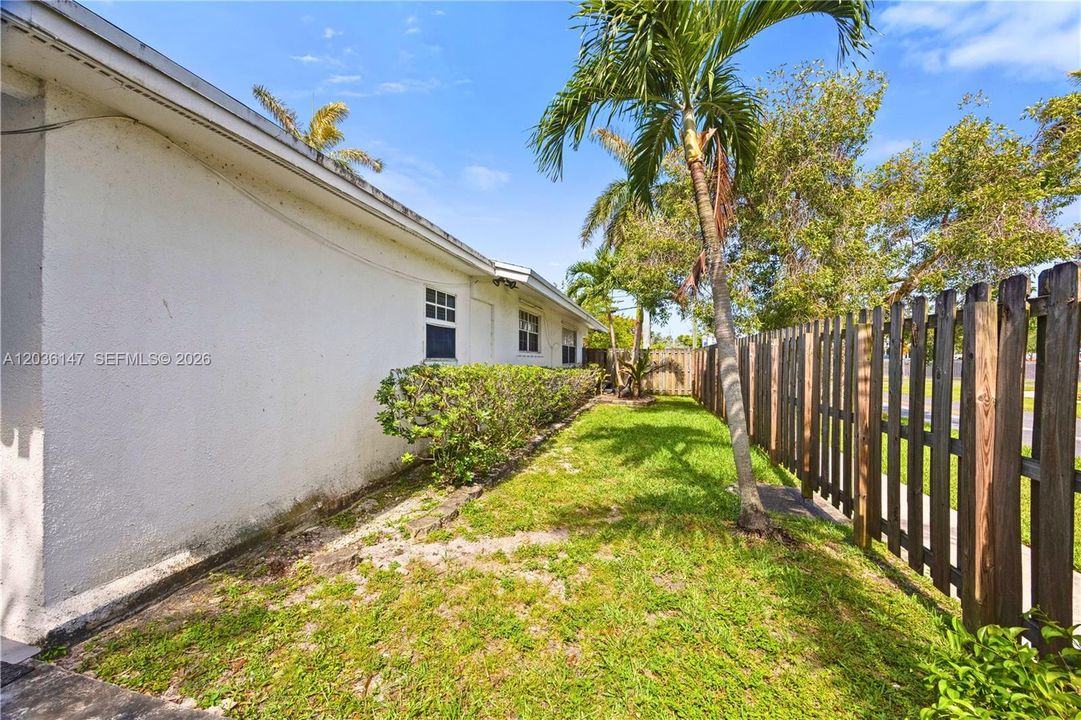 For Sale: $784,000 (4 beds, 4 baths, 2150 Square Feet)