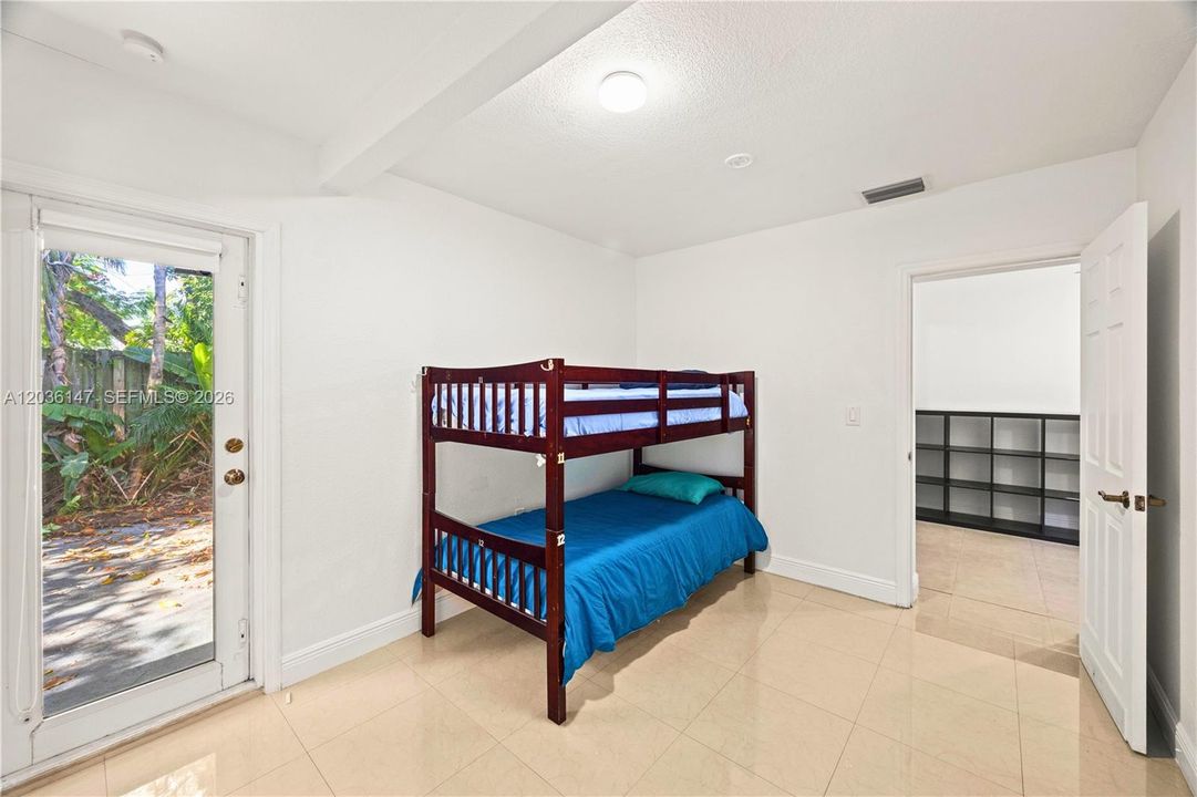 For Sale: $784,000 (4 beds, 4 baths, 2150 Square Feet)