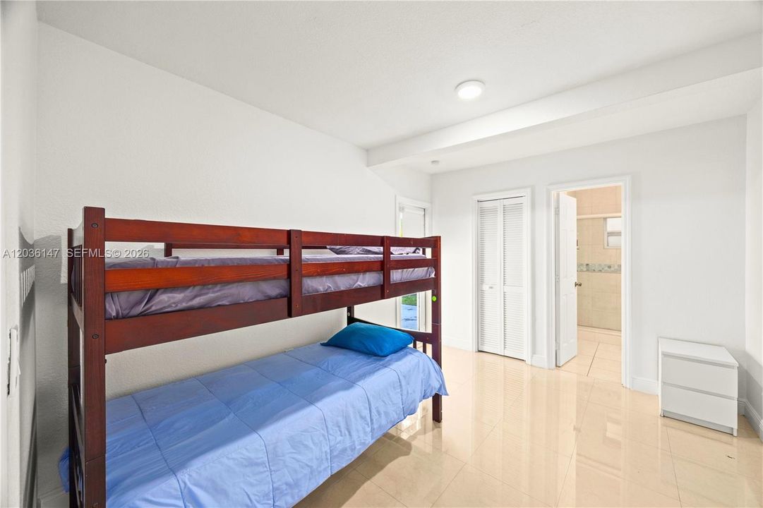 For Sale: $784,000 (4 beds, 4 baths, 2150 Square Feet)