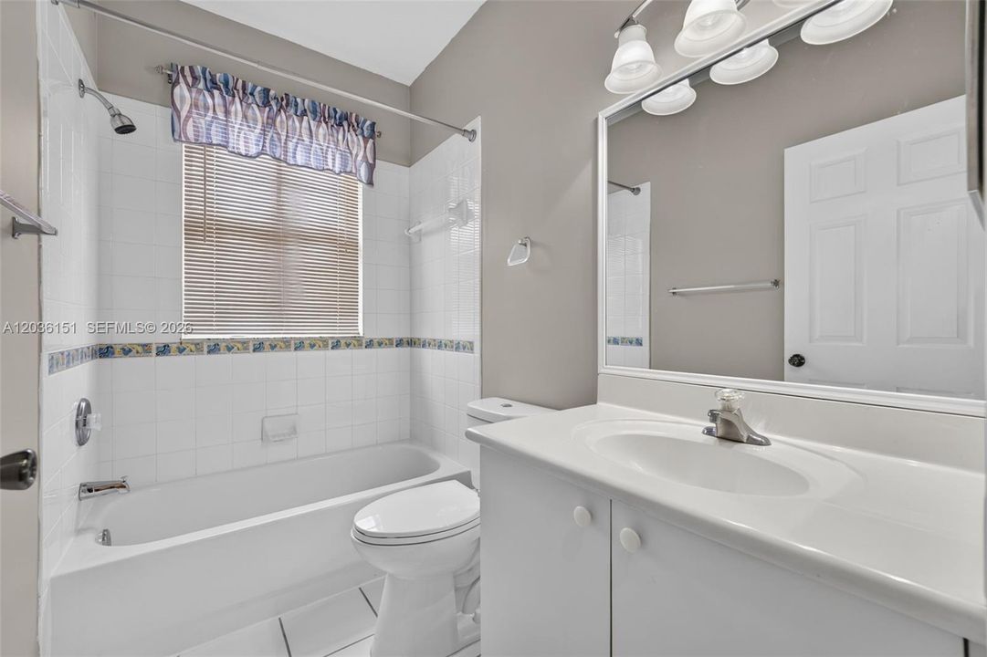 3ERD Full Bathroom
