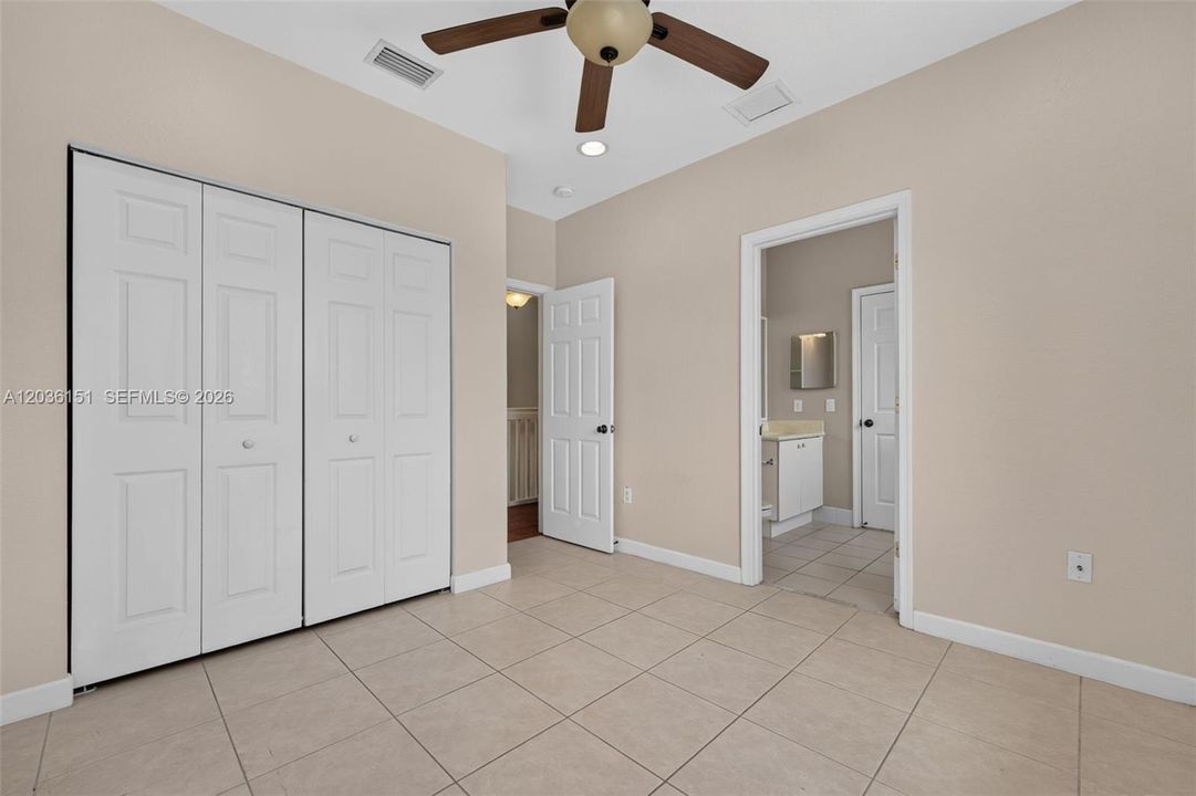 Bedroom 5 - share a Jack and Jill Bath