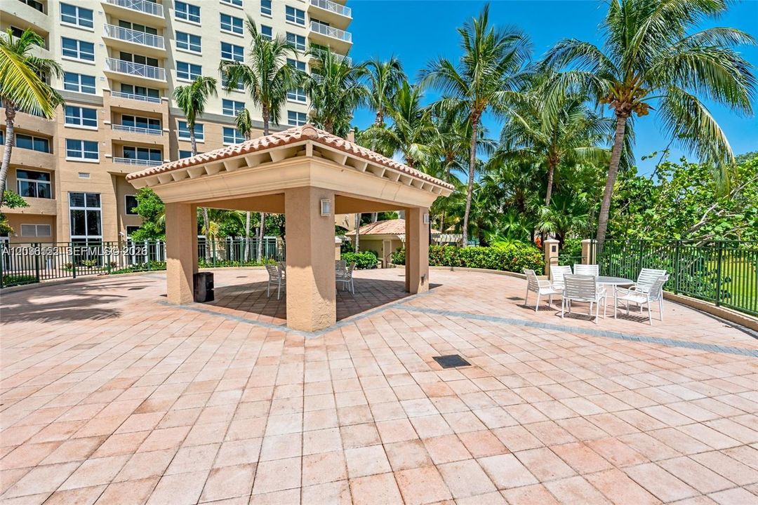 En Venta: $560,000 (2 camas, 2 baños, 1245 Pies cuadrados)
