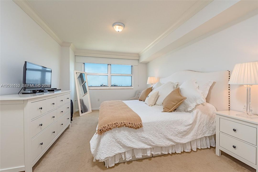 En Venta: $560,000 (2 camas, 2 baños, 1245 Pies cuadrados)