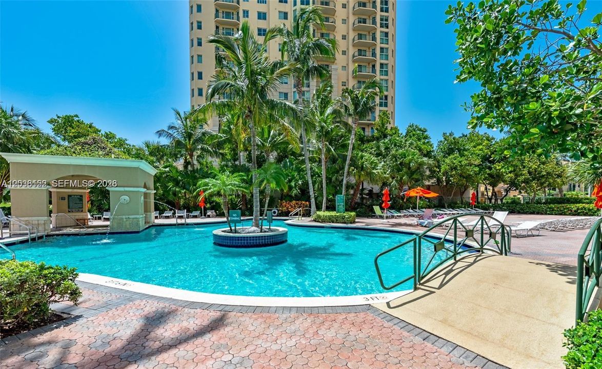 En Venta: $560,000 (2 camas, 2 baños, 1245 Pies cuadrados)