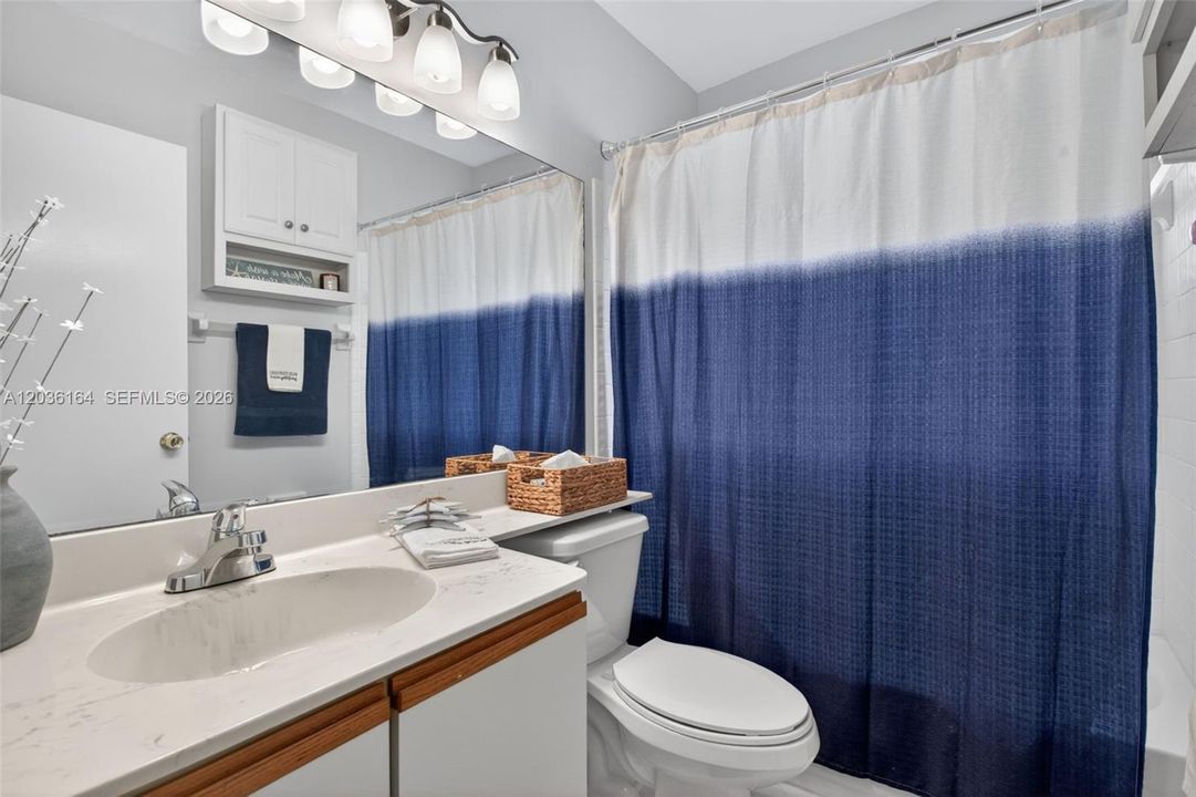For Sale: $325,000 (3 beds, 2 baths, 1120 Square Feet)