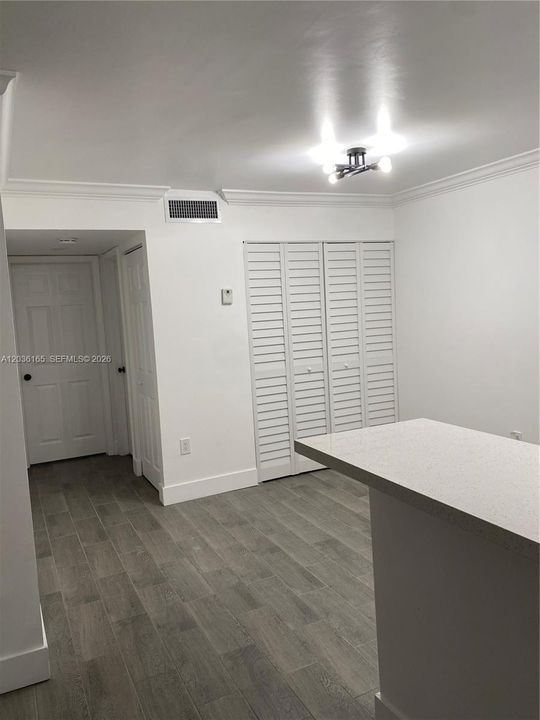 For Rent: $2,300 (2 beds, 2 baths, 896 Square Feet)