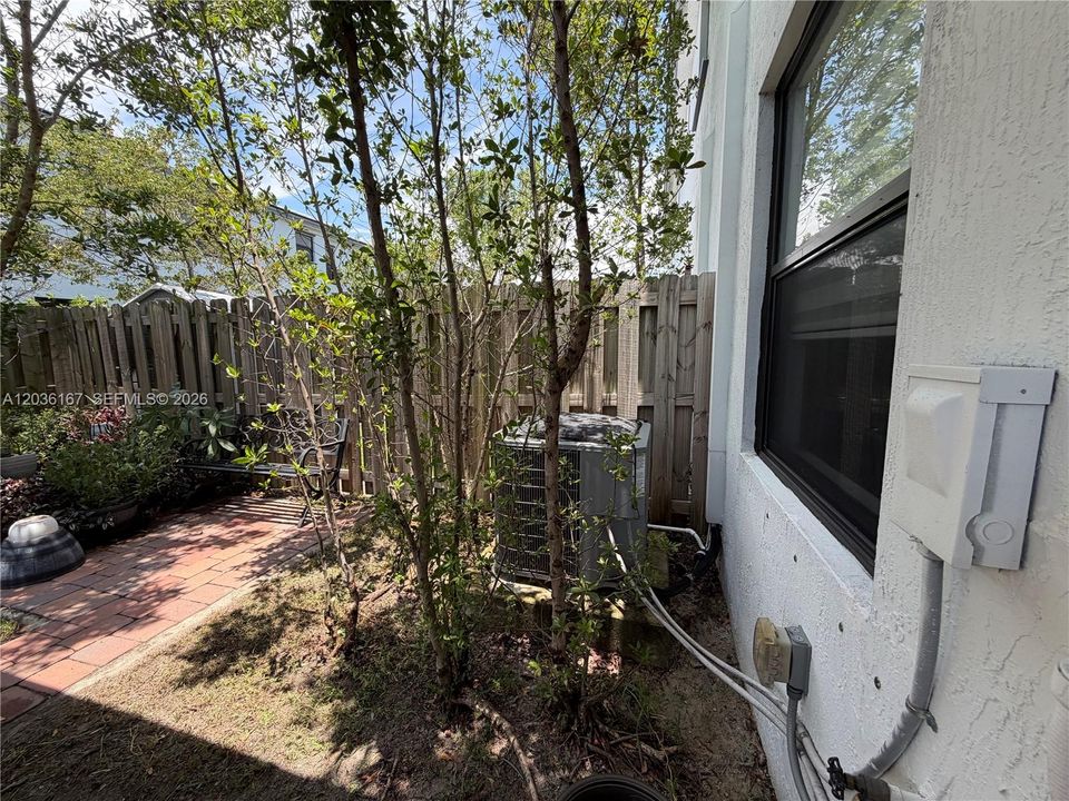 En Venta: $450,000 (3 camas, 2 baños, 1545 Pies cuadrados)