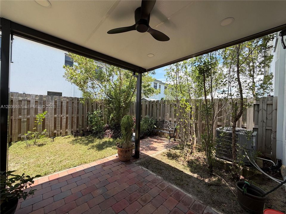 En Venta: $450,000 (3 camas, 2 baños, 1545 Pies cuadrados)