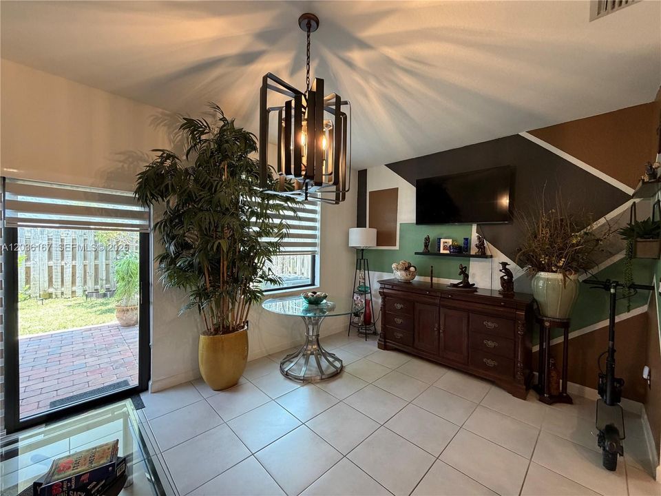 En Venta: $450,000 (3 camas, 2 baños, 1545 Pies cuadrados)