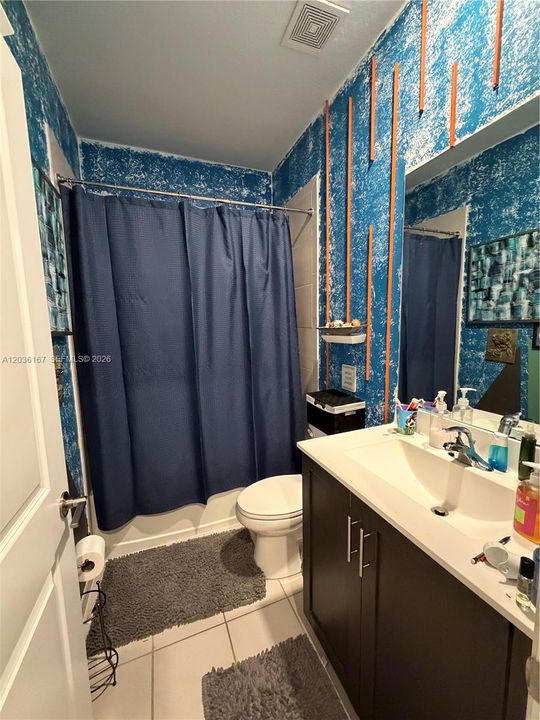 En Venta: $450,000 (3 camas, 2 baños, 1545 Pies cuadrados)