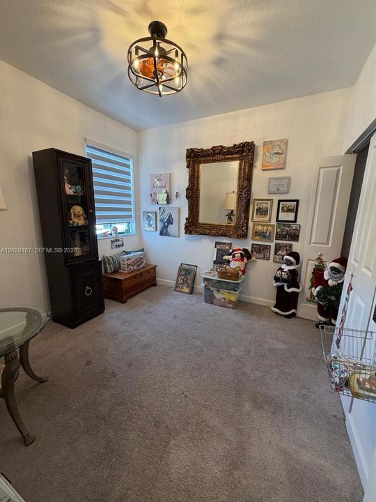 En Venta: $450,000 (3 camas, 2 baños, 1545 Pies cuadrados)