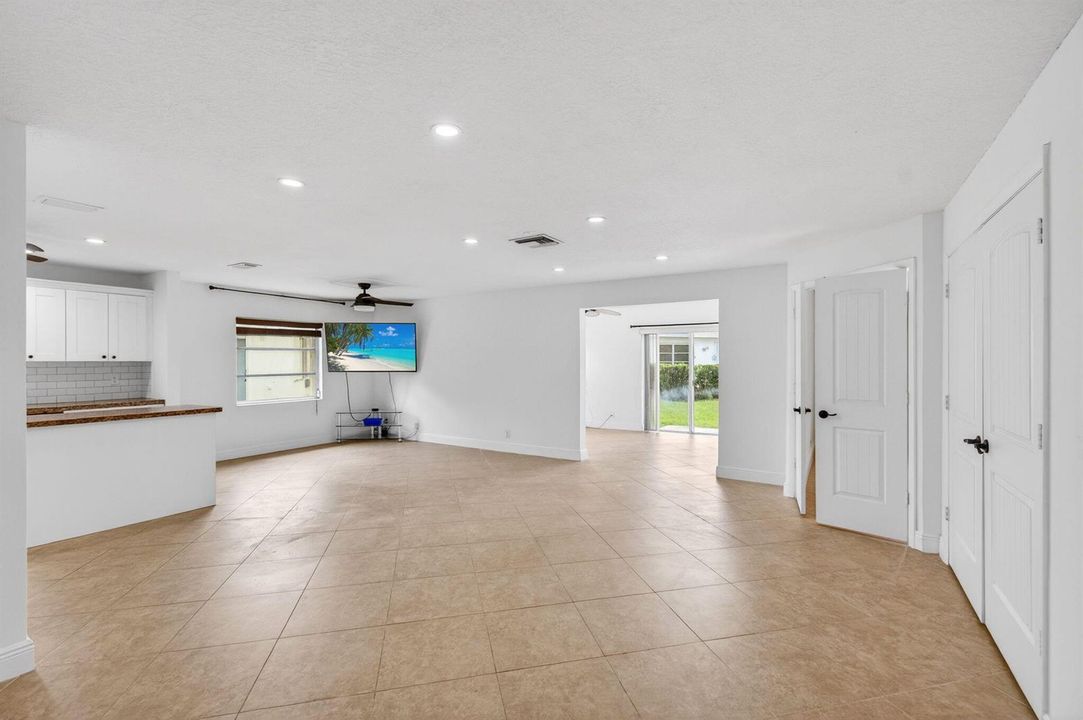 Living / Dining Room