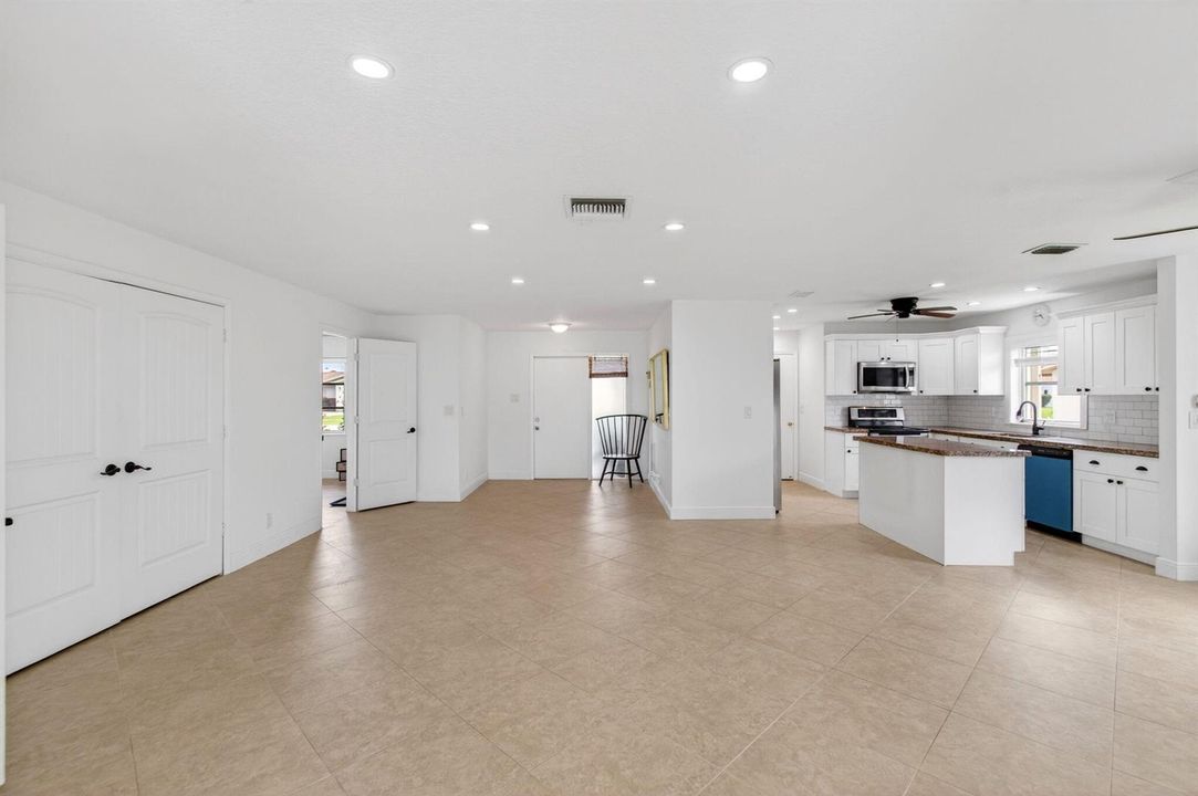 Living / Dining Room