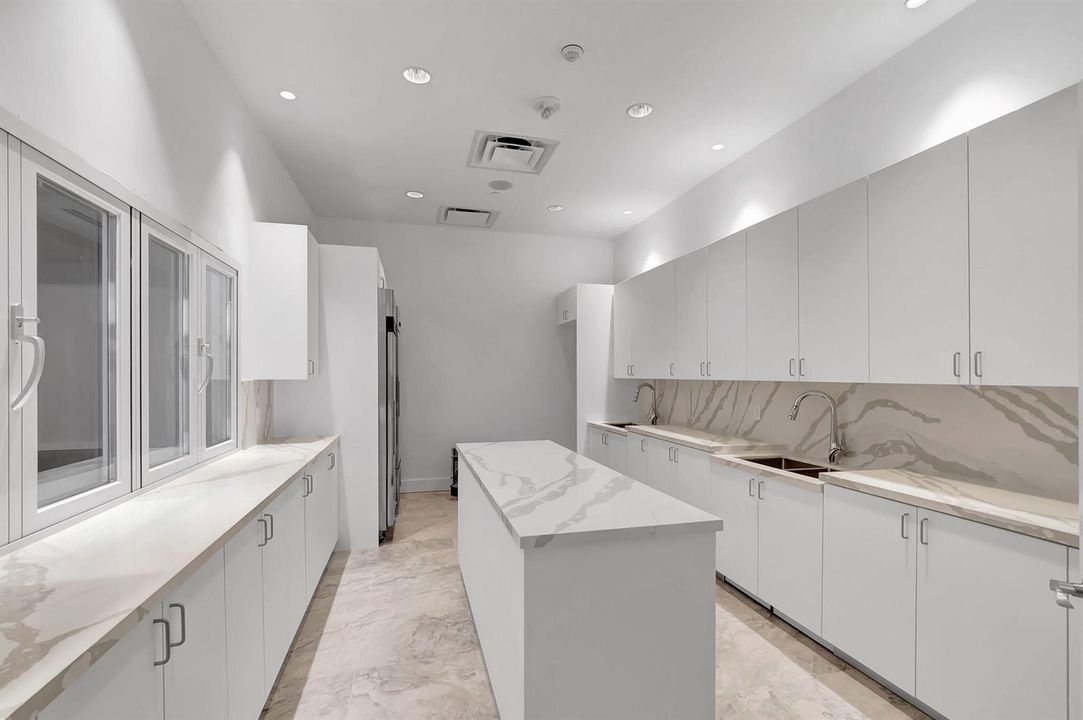 Clubhouse Kitchen