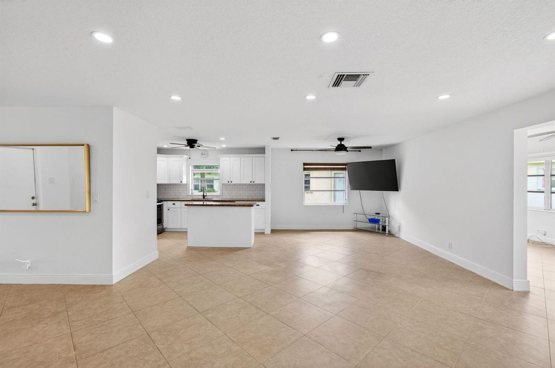 Living / Dining Room