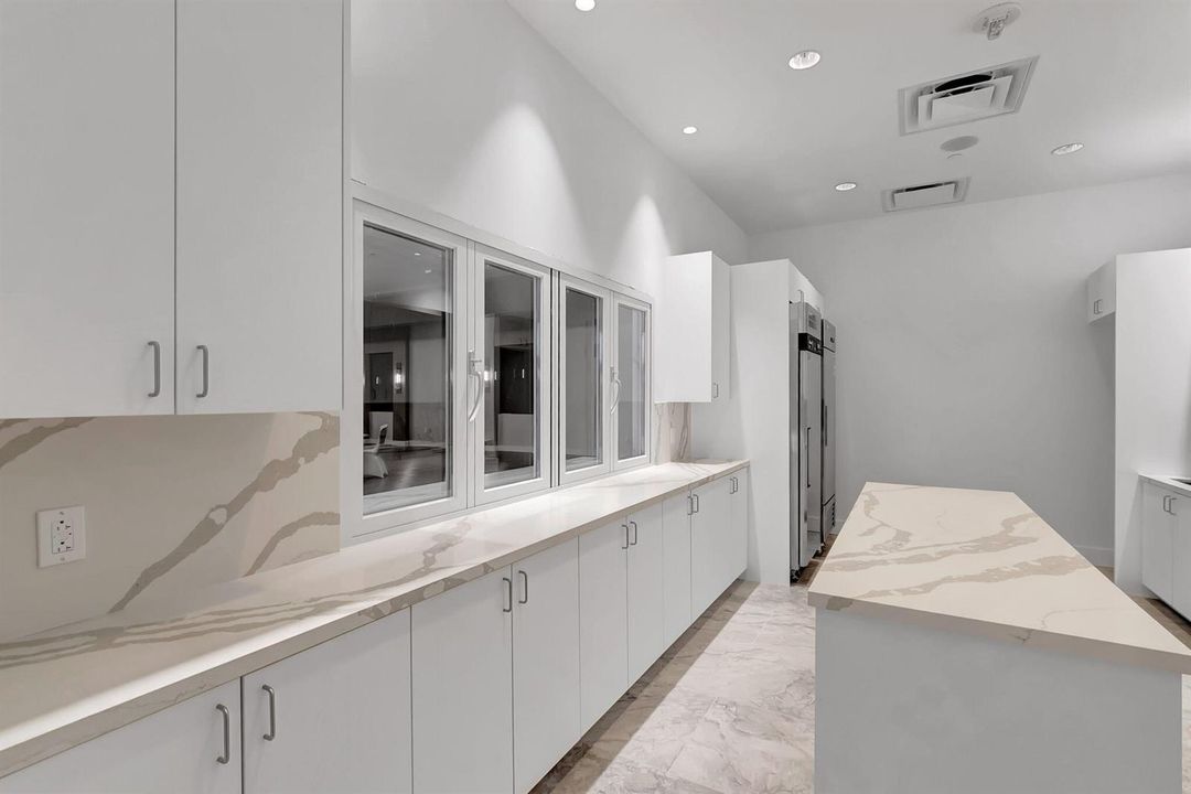 Clubhouse Kitchen