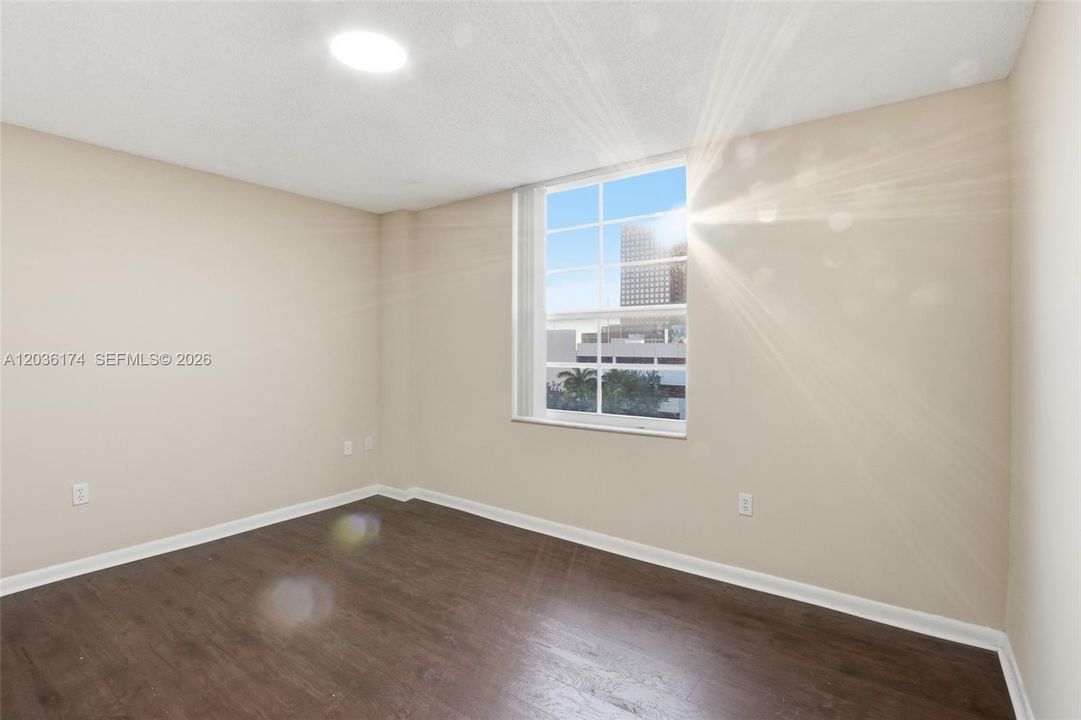 For Rent: $3,050 (3 beds, 2 baths, 1447 Square Feet)