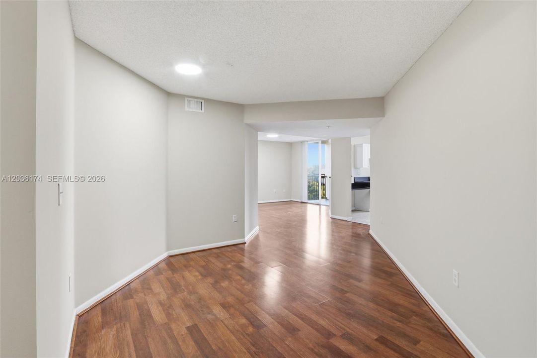 For Rent: $3,050 (3 beds, 2 baths, 1447 Square Feet)