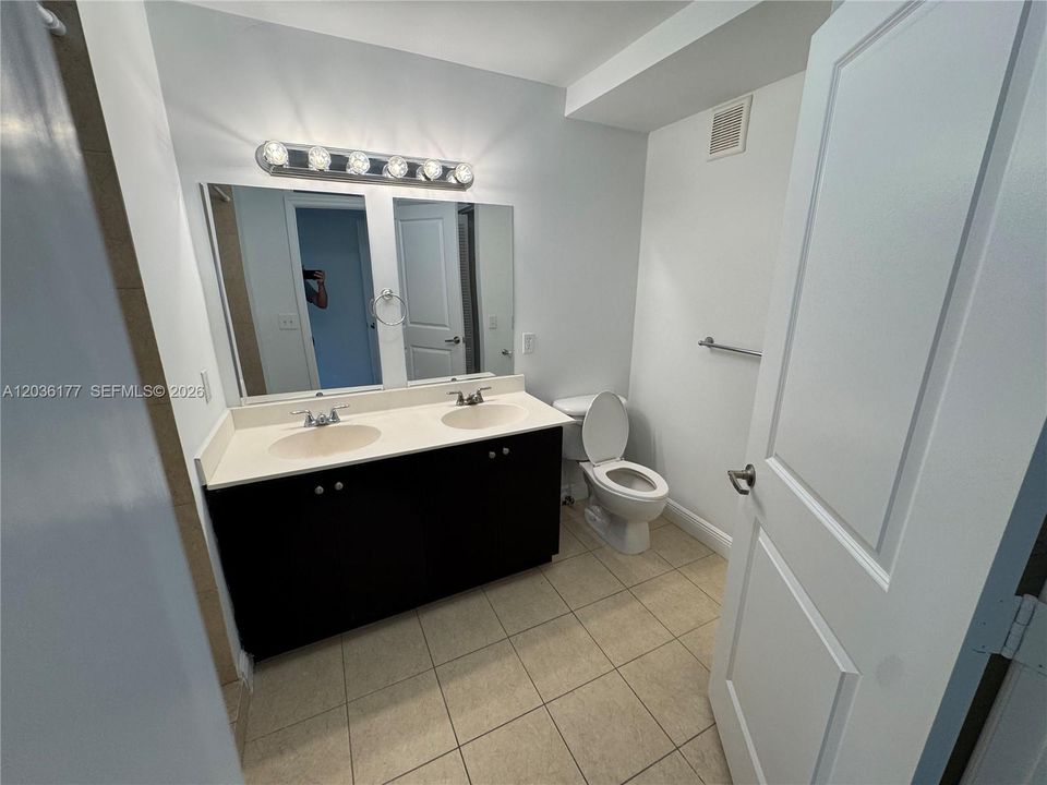 For Sale: $639,000 (3 beds, 2 baths, 2150 Square Feet)