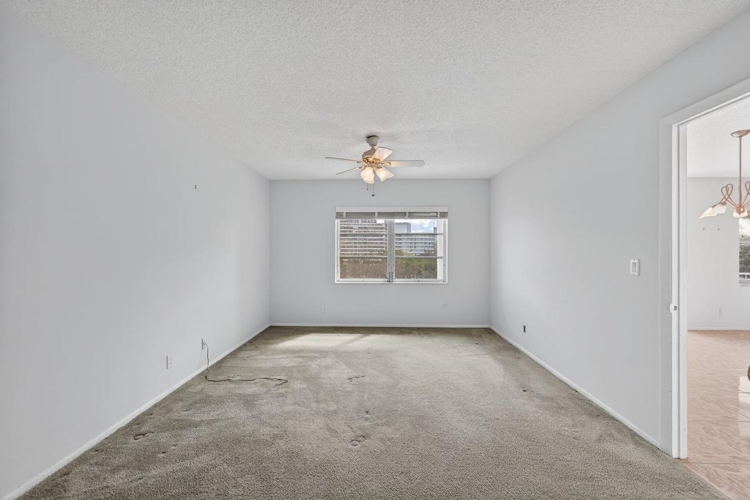 400 Diplomat Parkway-large-025-023-0015