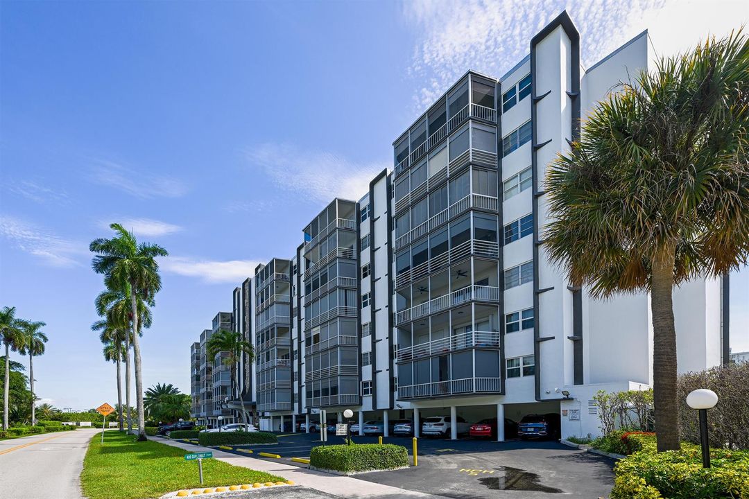 Exterior 1