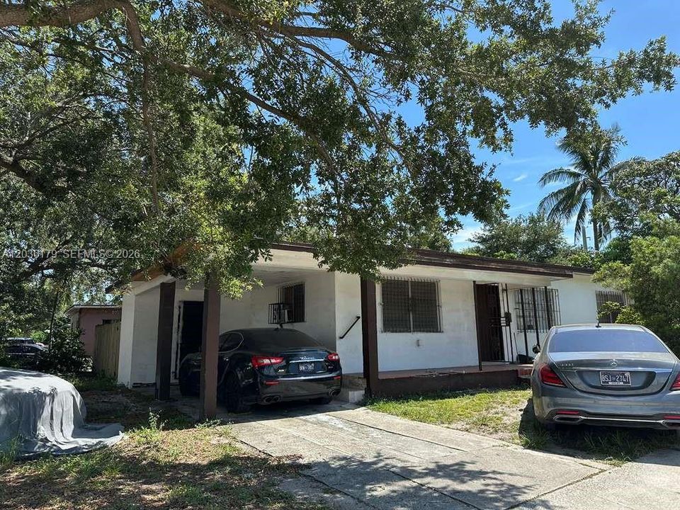 For Sale: $499,900 (0 beds, 0 baths, 1692 Square Feet)