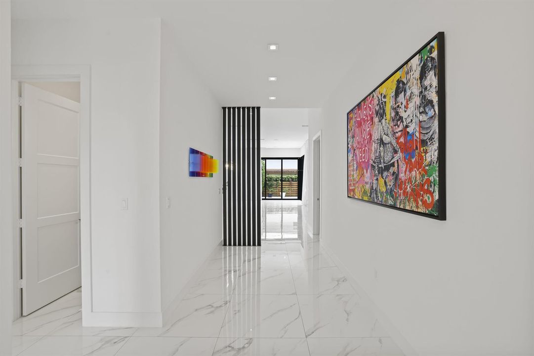 2620 Southeast 6th St - 22.jpg-FULL