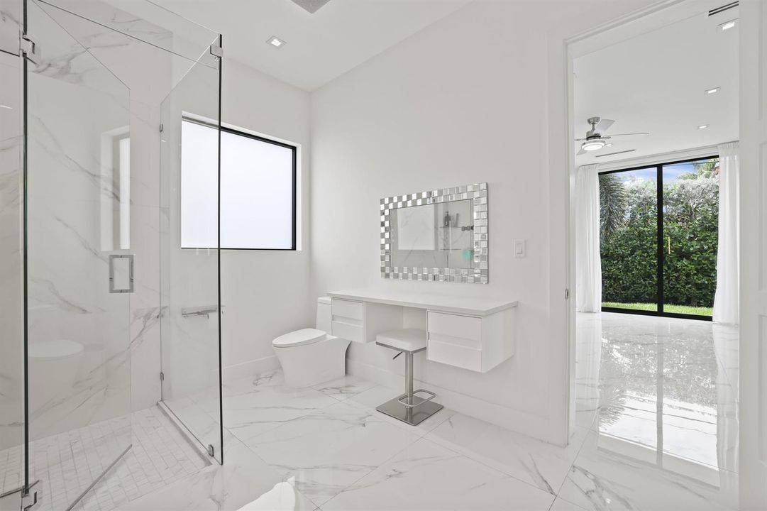 2620 Southeast 6th St - 54.jpg-FULL