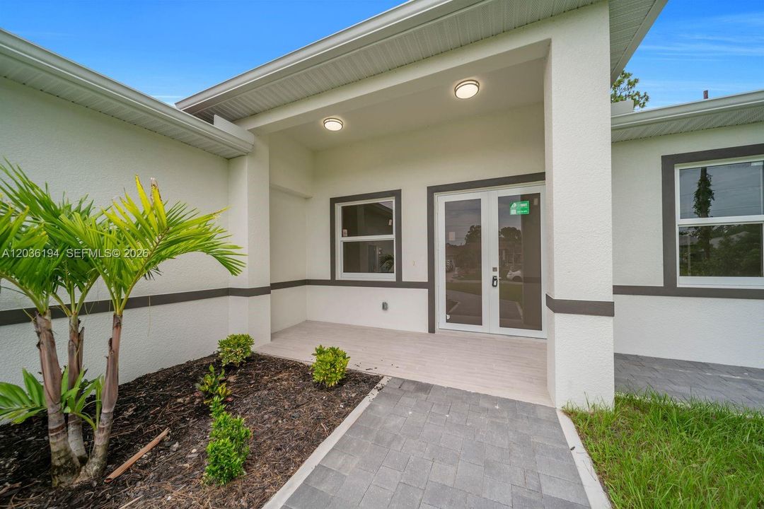 For Sale: $345,000 (3 beds, 2 baths, 1493 Square Feet)