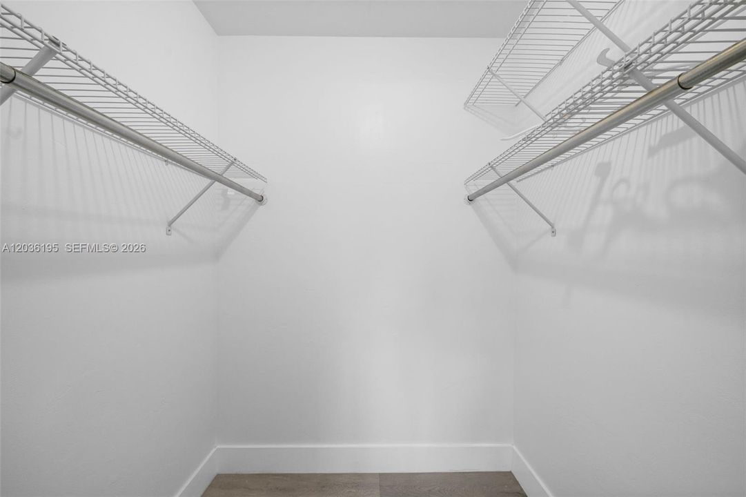 В аренду: $2,950 (2 спален, 2 ванн, 1250 Квадратных фут)