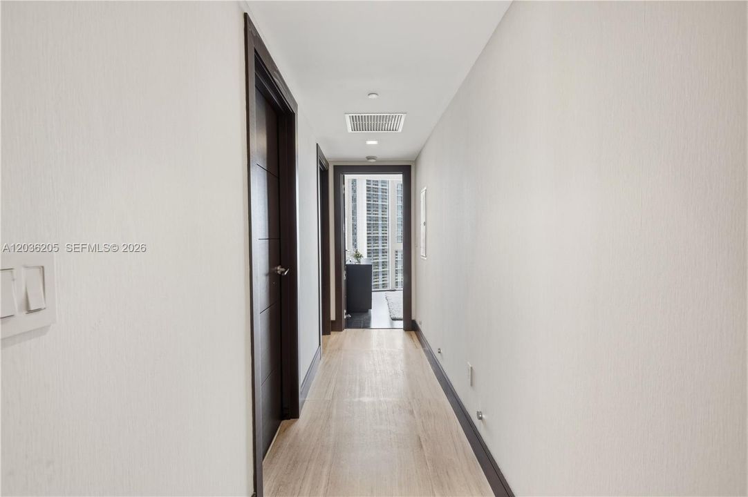 For Sale: $1,750,000 (3 beds, 2 baths, 1825 Square Feet)