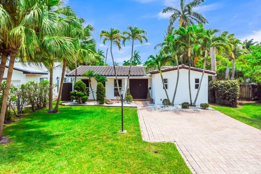 На продажу: $995,000 (4 спален, 2 ванн, 1910 Квадратных фут)