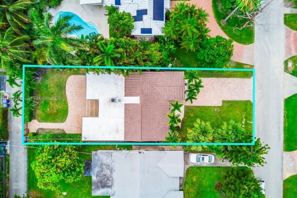 На продажу: $995,000 (4 спален, 2 ванн, 1910 Квадратных фут)