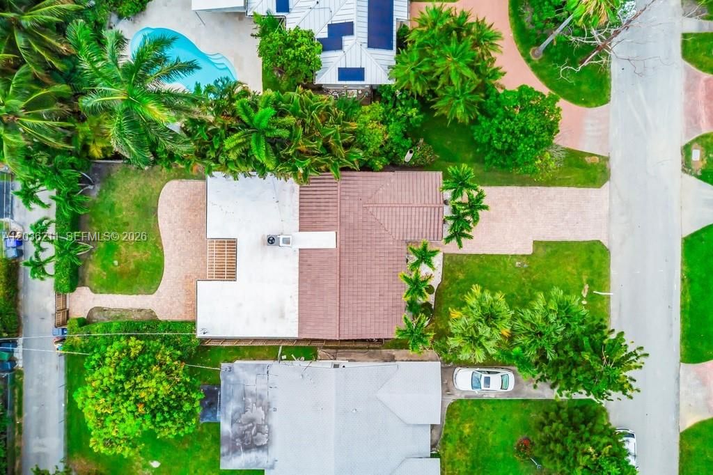 На продажу: $995,000 (4 спален, 2 ванн, 1910 Квадратных фут)