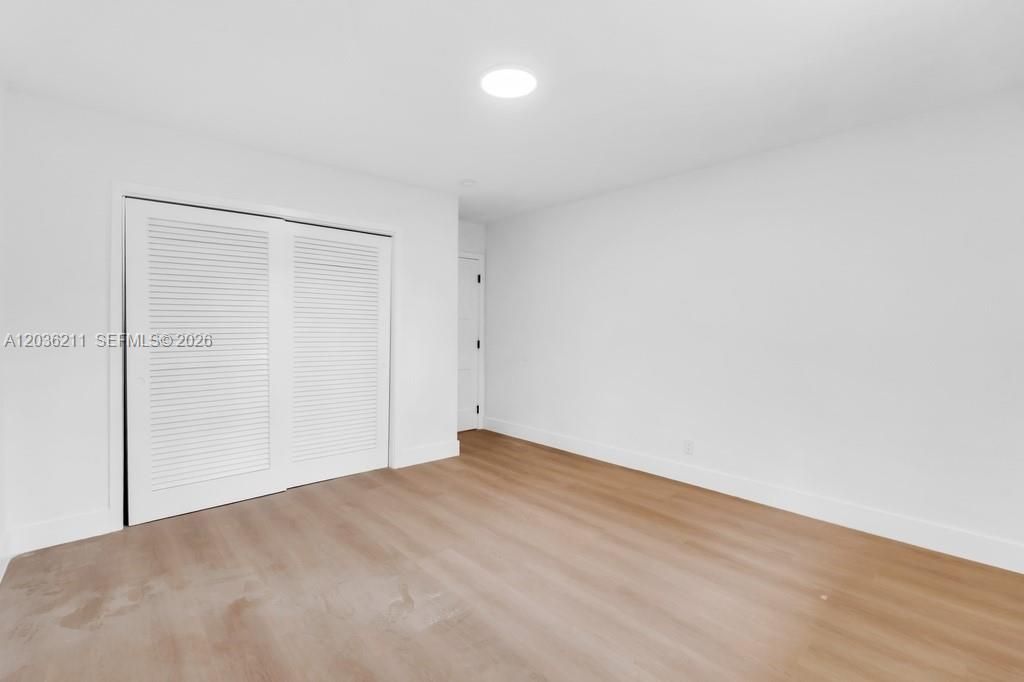 На продажу: $995,000 (4 спален, 2 ванн, 1910 Квадратных фут)