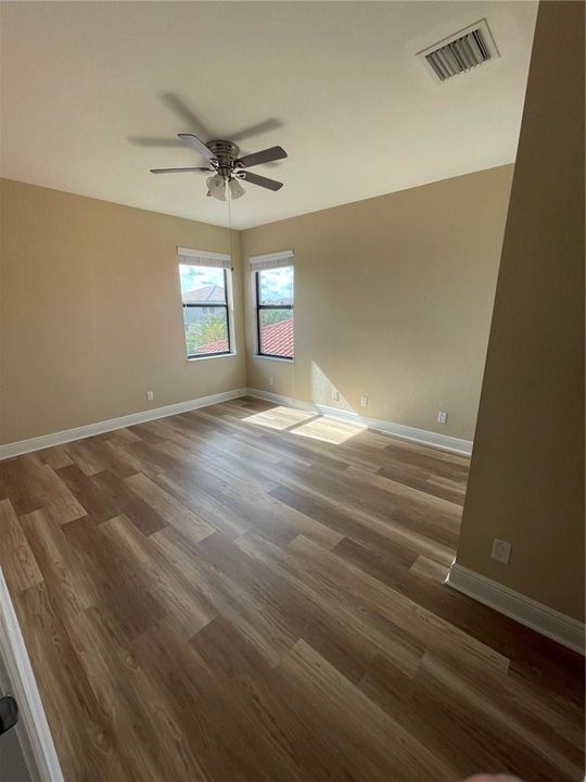 Upstairs bed 4