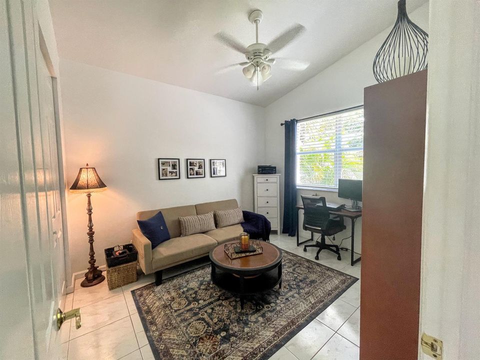 2ND BEDROOM IN MAIN HOUSE
